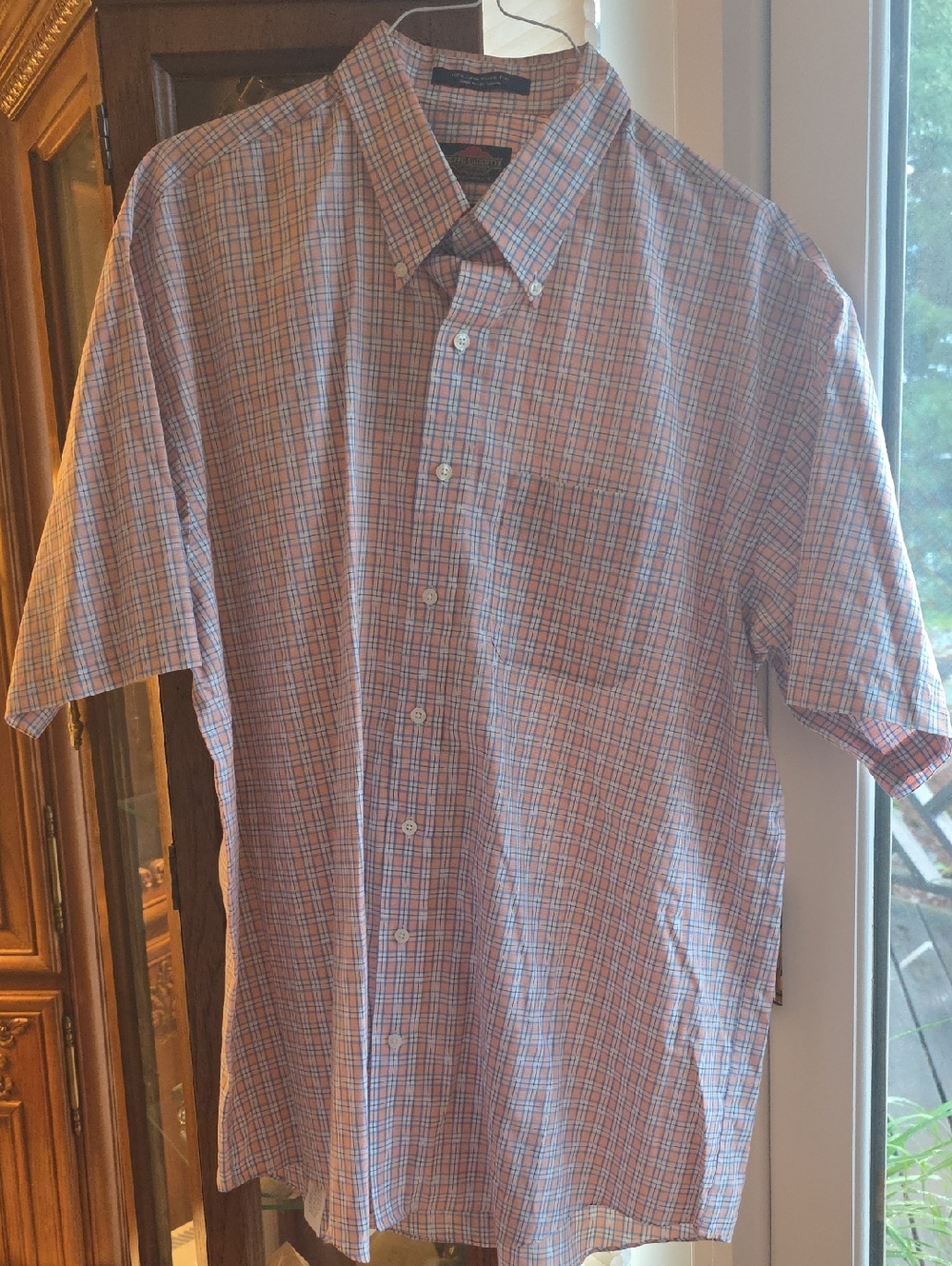 Men's Short-Sleeve Plaid Button-Down Shirt - Blue & Pink